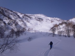 乙妻山北東斜面